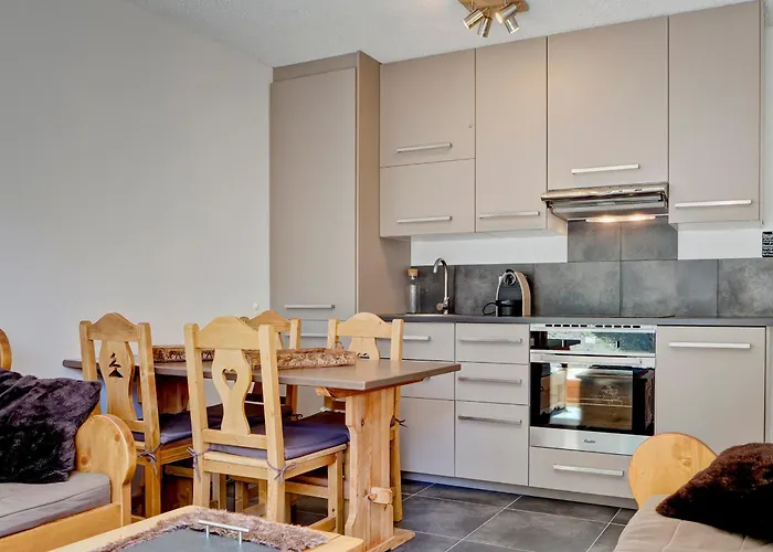 Calme Proche Remontees Mecaniques A 1550 - Fr-1-514-42